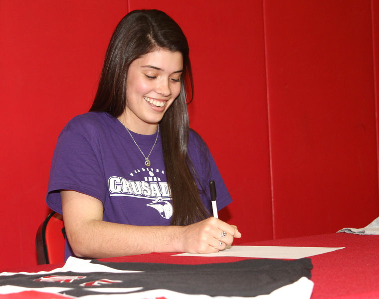 Salado's Toler commits to UMHB